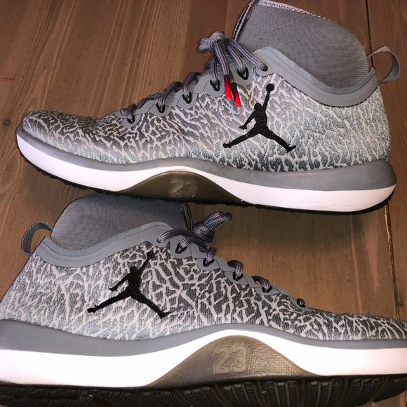 Air Jordan Mid Trainer 1 (rare) - Cool Grey - Used - Size 12 - Picture 2 of 10